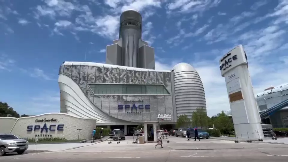 Grande Centre Point Space Pattaya kinetic facade project video