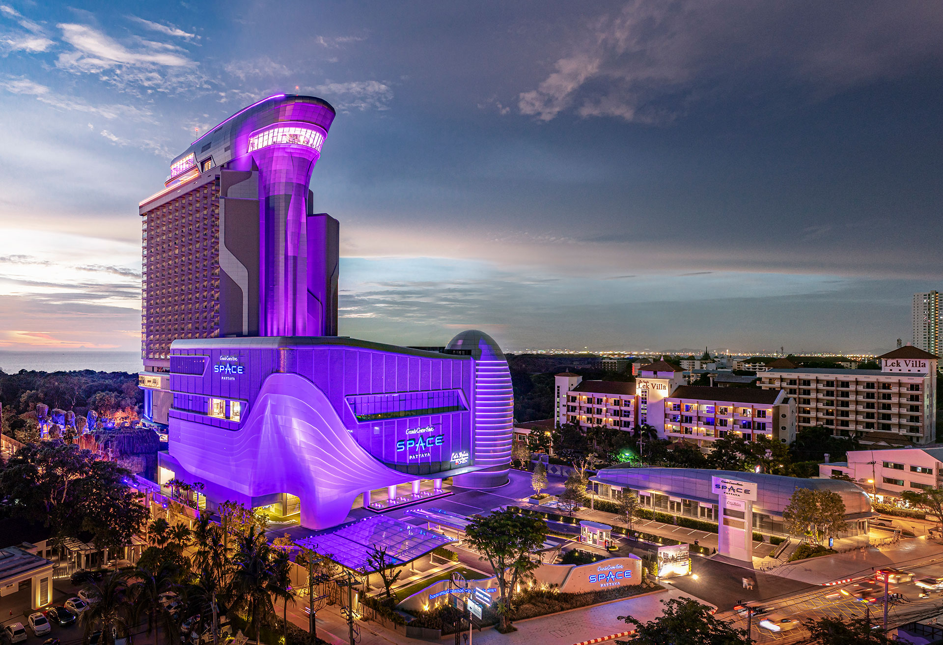 Grande Centre Point Space Pattaya kinetic facade project media