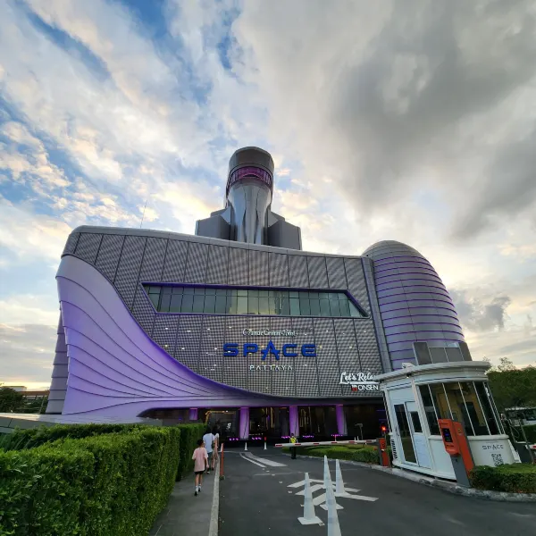 Grande Centre Point Space Pattaya kinetic facade project media