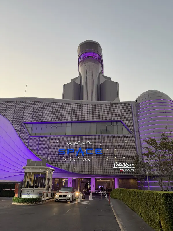 Grande Centre Point Space Pattaya kinetic facade project media