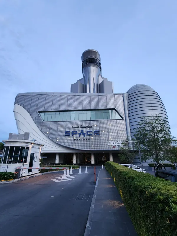 Grande Centre Point Space Pattaya kinetic facade project media