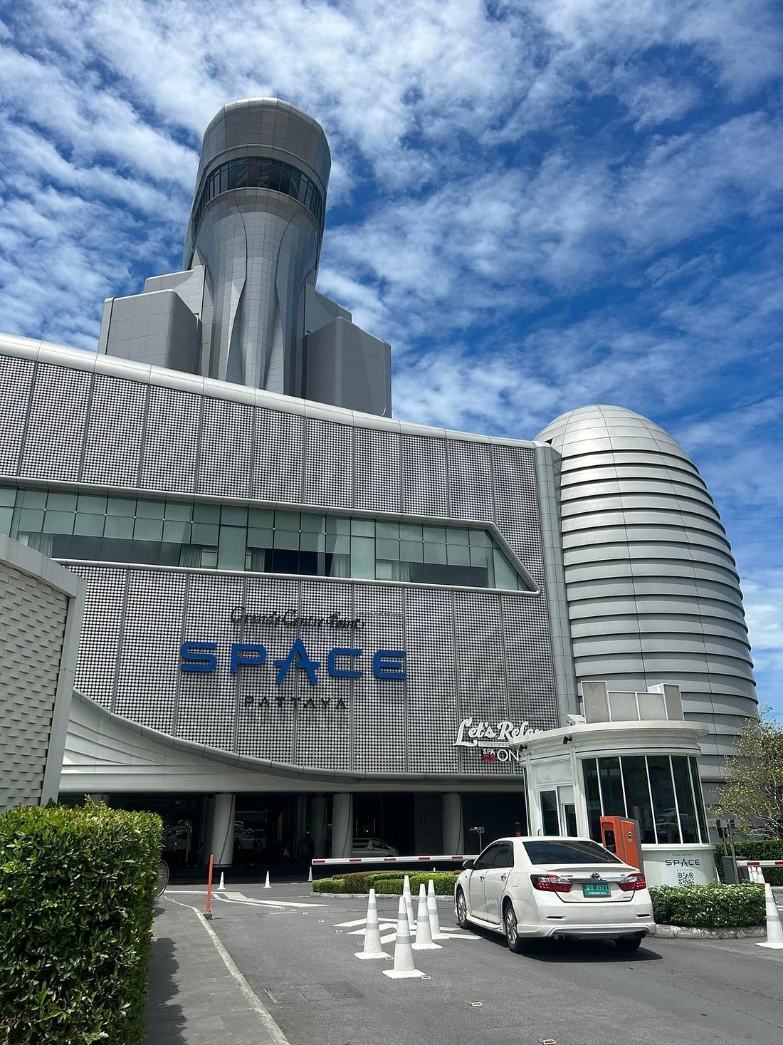 Grande Centre Point Space Pattaya kinetic facade project media